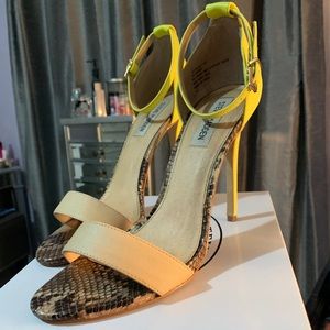 Steve Madden Snakeskin heels